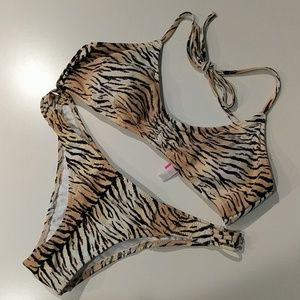 SOLD ON MERC🚫Victoria's Secret Tiger Print Bikini
